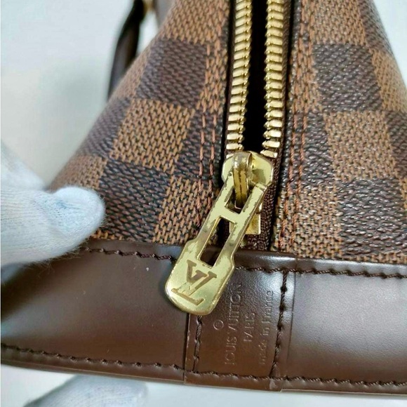 Louis Vuitton Damier Ebene Alma PM - Picture 4 of 15
